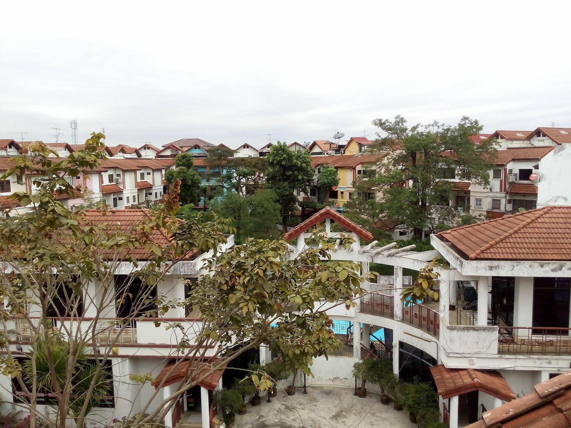 בנגקוק A Joy House - Kaset Nawamin City מראה חיצוני תמונה